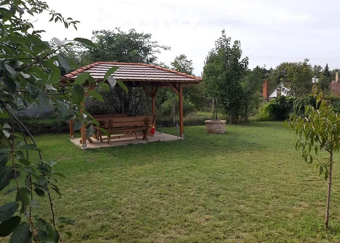 בית הארחה Napsugar Vendeghaz *